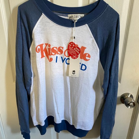 NWT Wildfox Size Small Kiss Me I Voted Sweatshirt - Picture 3 of 4